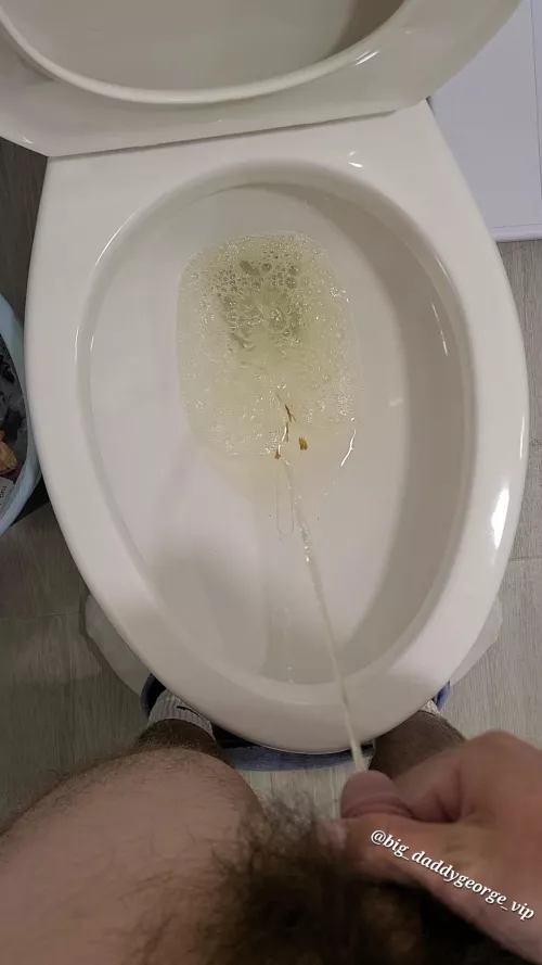 Look at them bubbles. Such a bubbly drink. Imagine it in your mouth and how much it'll quench your thirst 😋 by BigDaddyGeorge0