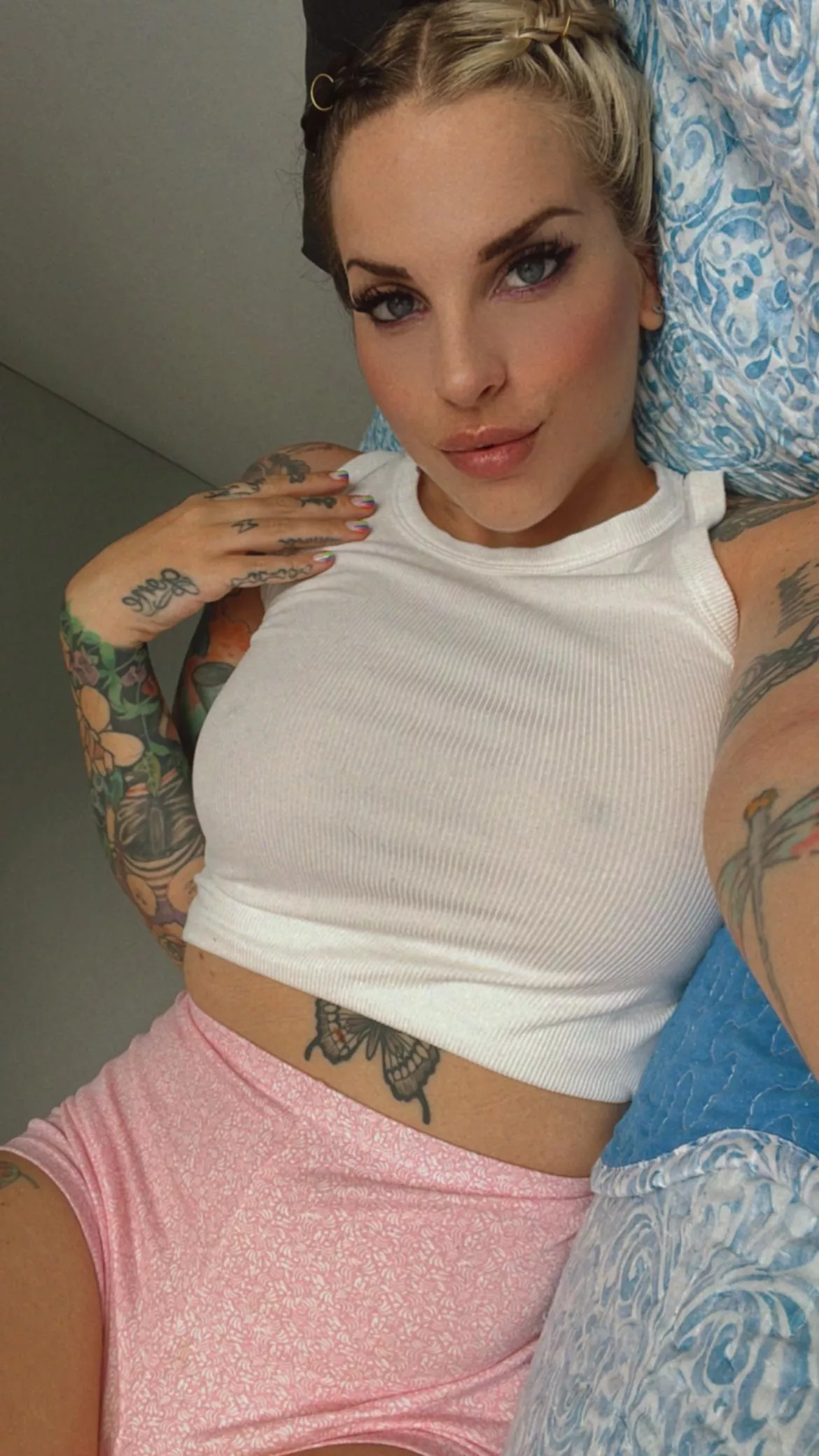My nipples get hard when I’m happy posted by ottaviia