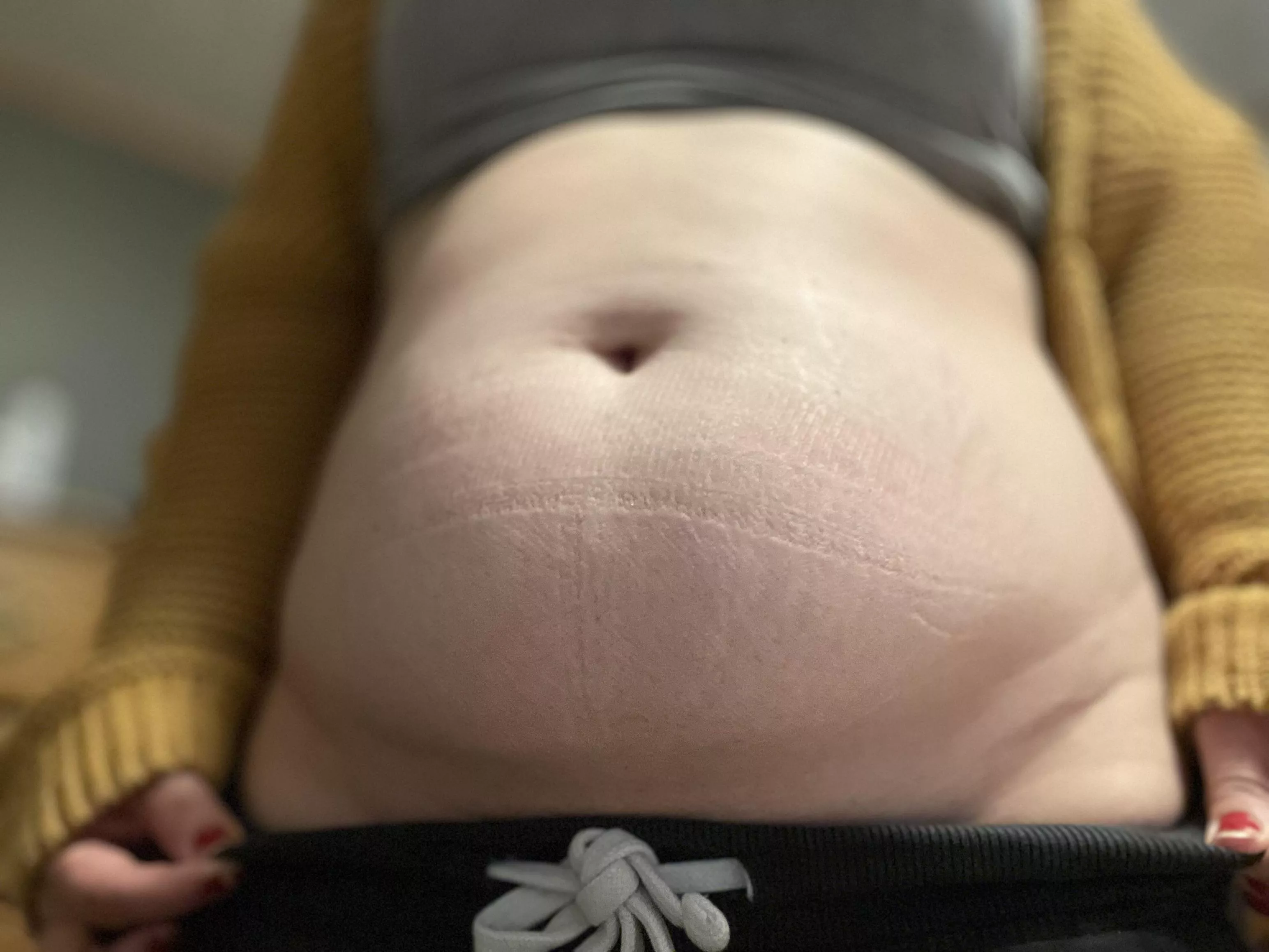 Need tummy rubs 🥺 posted by stellahartxo