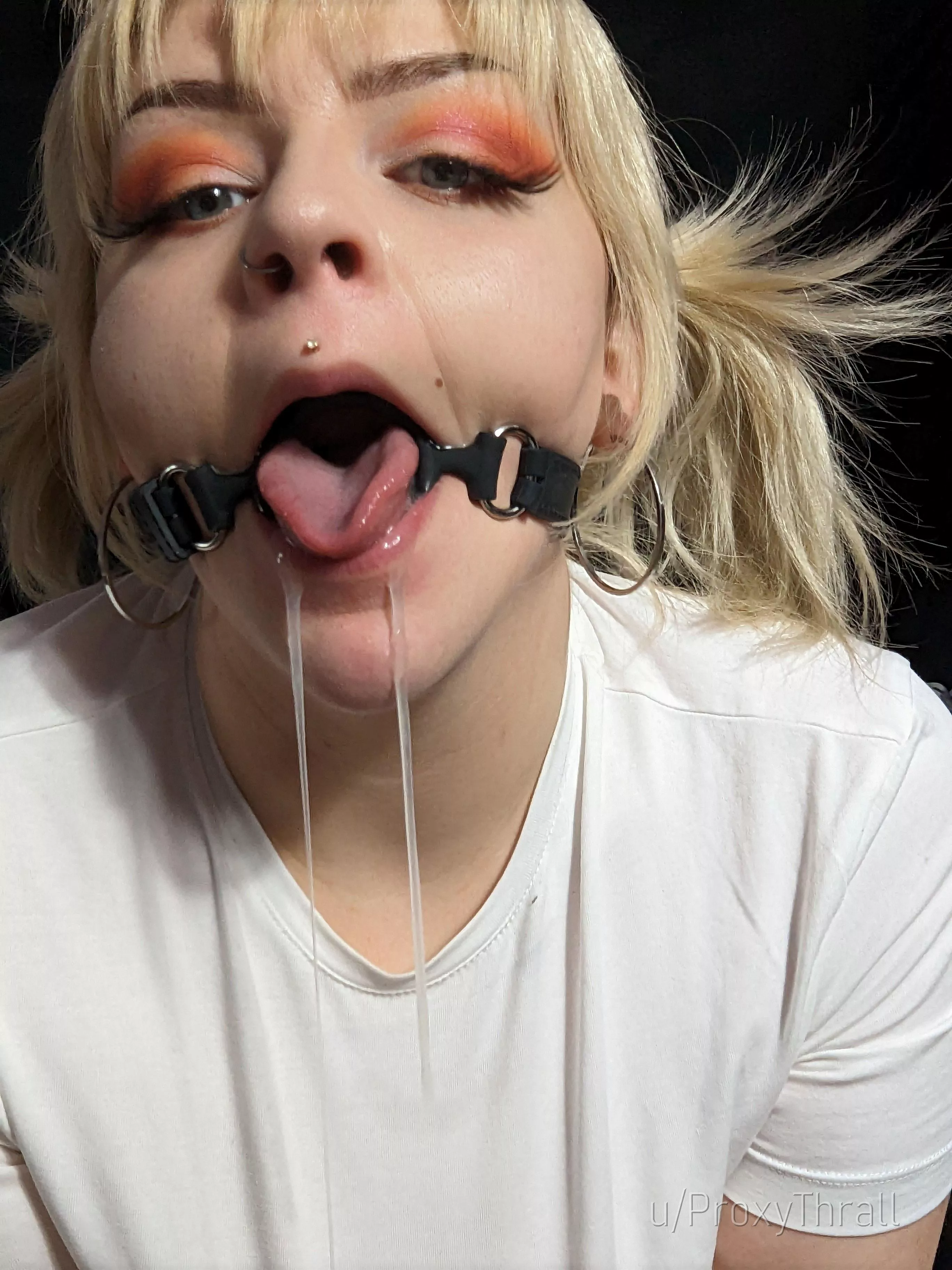 Open up, I have a treat for you [oc] posted by ProxyThrall