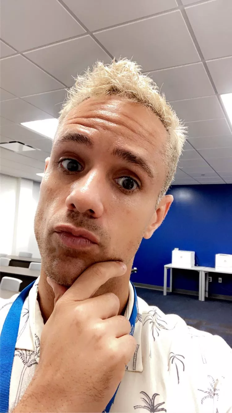 Quick selfie between classes. Do I give summer school vibes? posted by Ill-Pin-4283