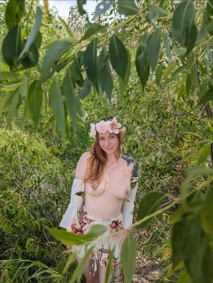 Sexy freckled wood elf just for you! posted by DkittyCaptain