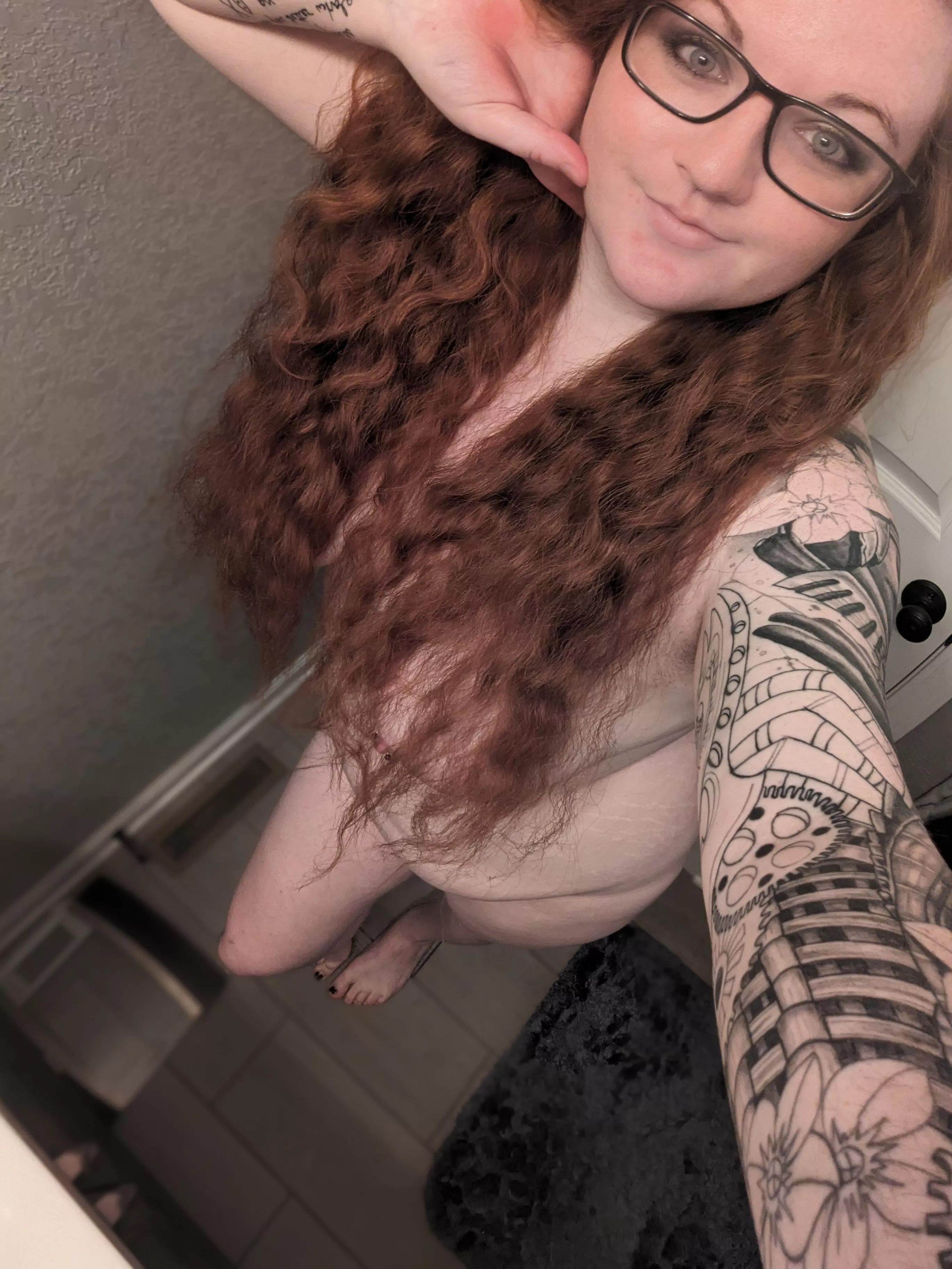 So exhausted yet wet and needy all at once... What to help ☺️ posted by redheadmama3