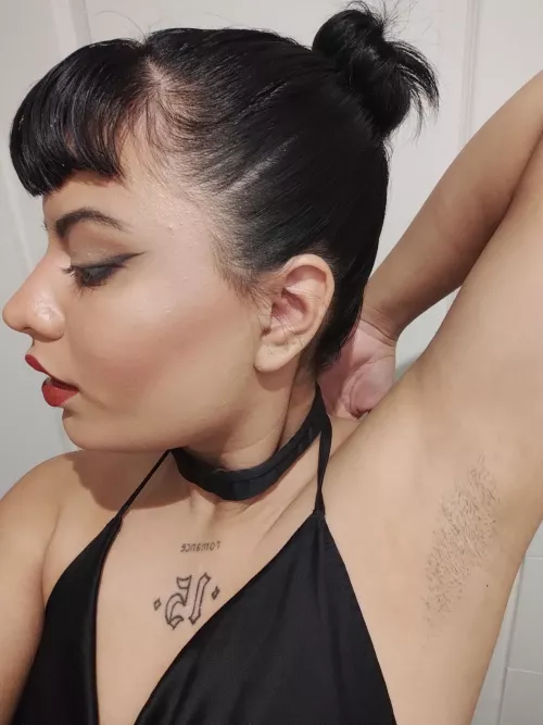 This stubble will drive you crazy. One puff and you'll feel high by pietra_blue