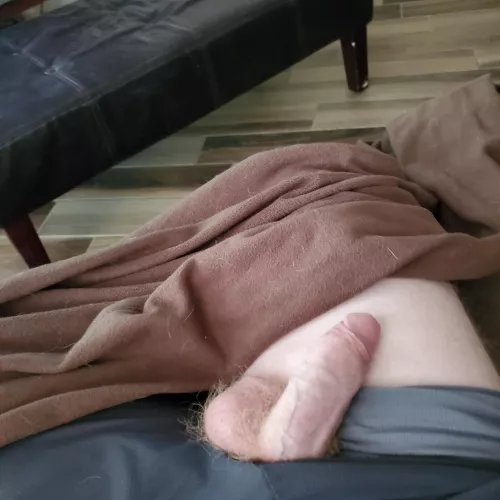 Wanna come hang? by Cabooseisjake