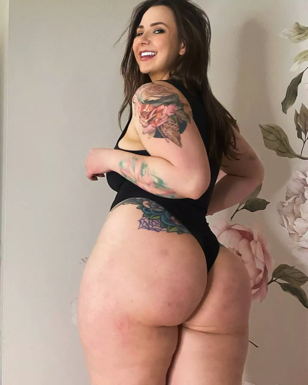 Want to see my ass clap posted by Sexyrussiancherry