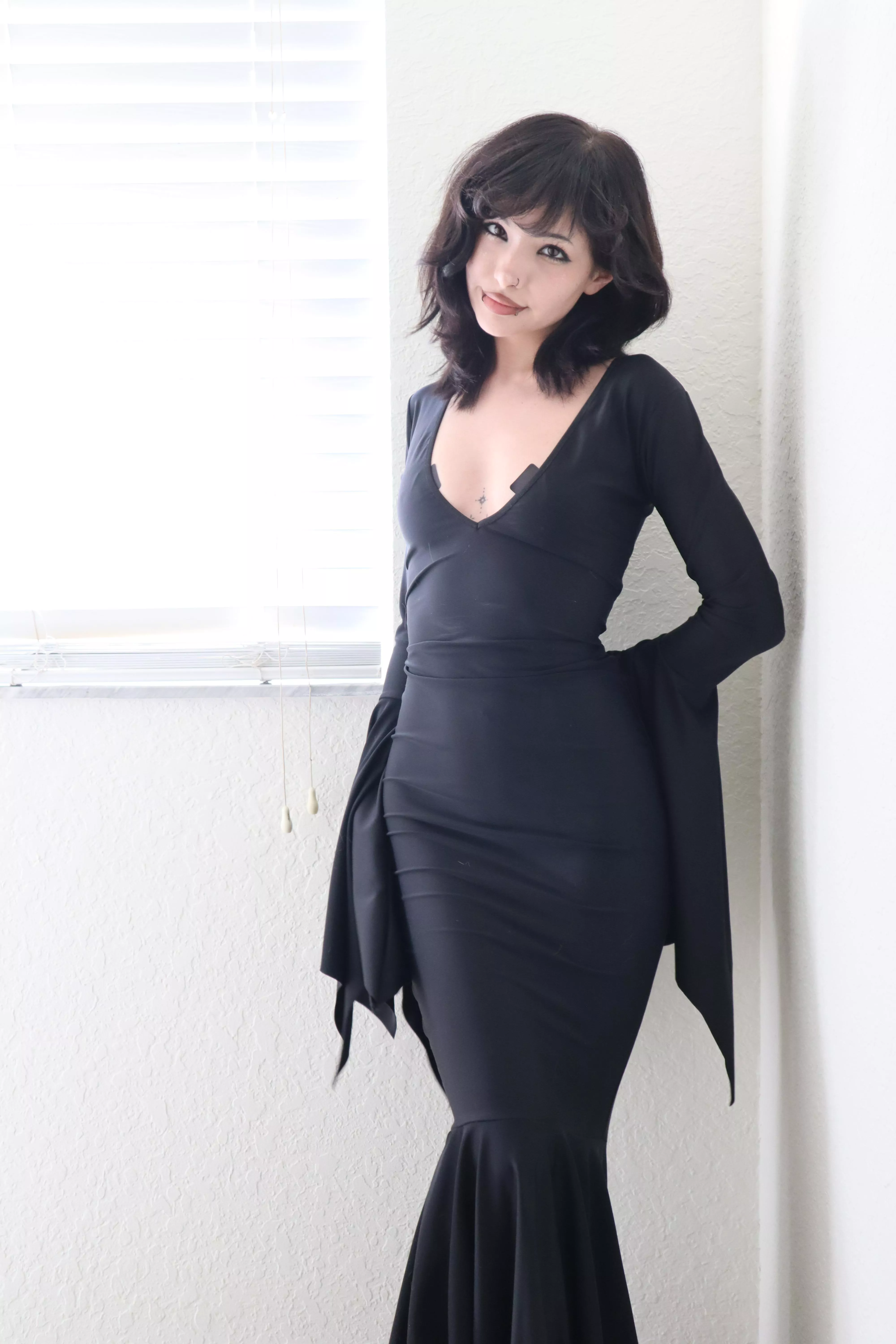 Would you fuck a goth girl like me? 🖤 posted by timyyo