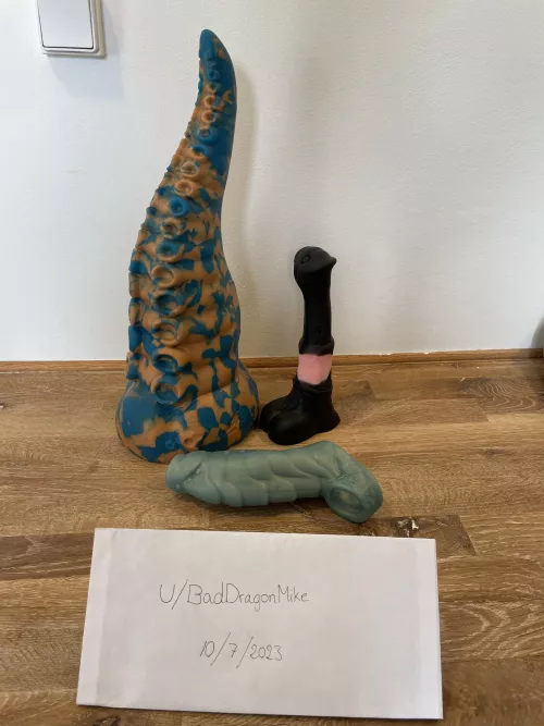 WTS: XL/medium IKA | Small/soft Chance | Large/soft Flint Sheath. EUROPE. by BadDragonMike