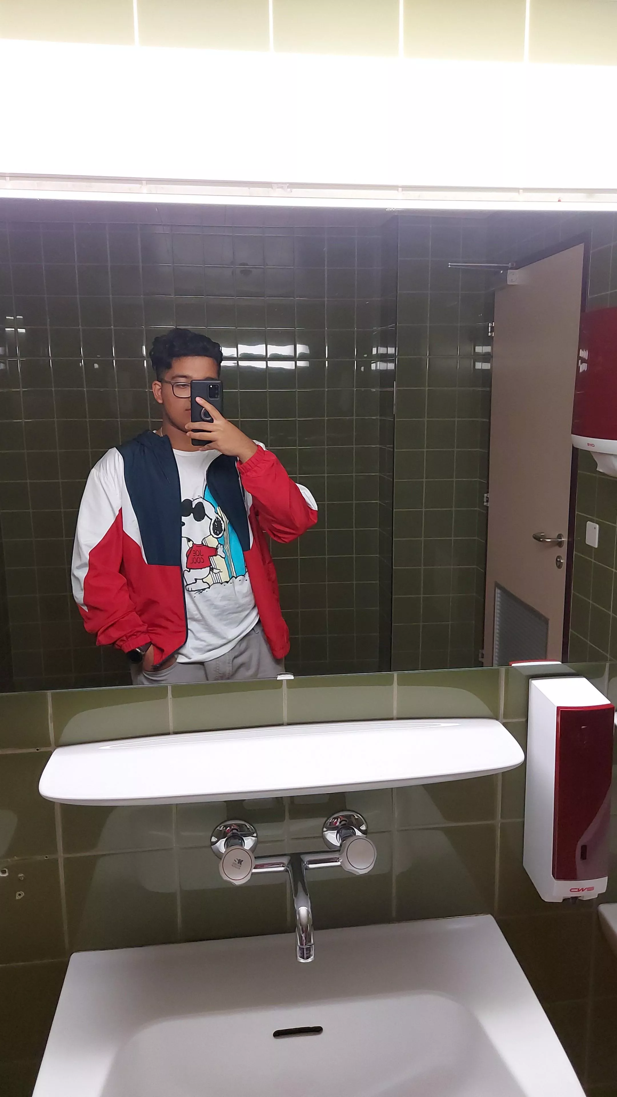 19M, Young Bull /third on a journey who wants to start in the lifestyle posted by DualityOfBoy19