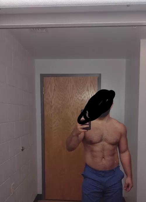 33 man Philadelphia by pornkhal