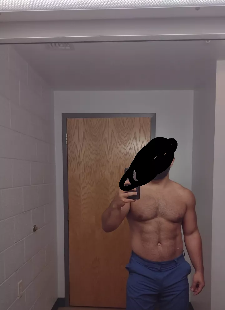 33 man Philadelphia posted by pornkhal