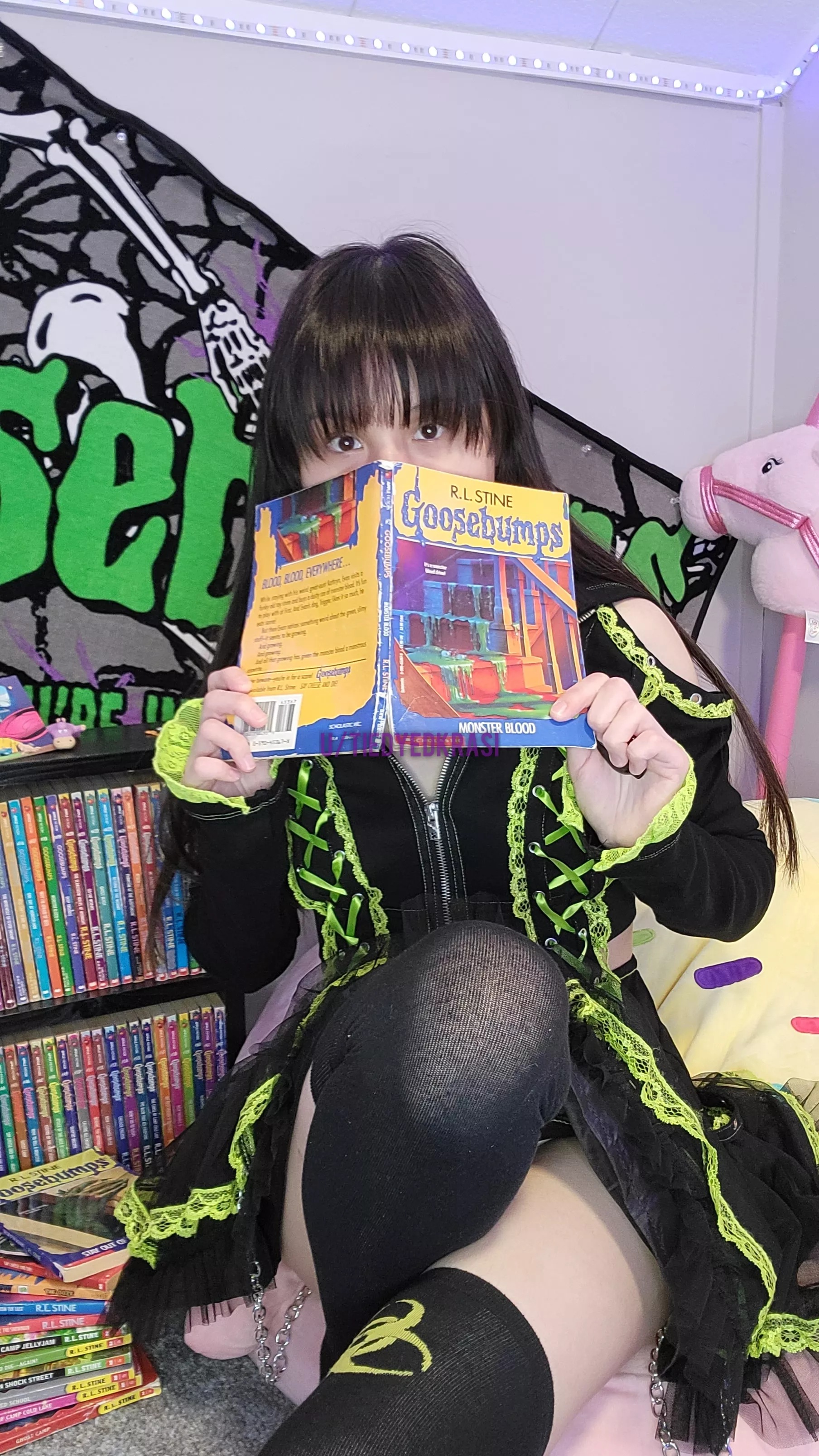 are you trying to peek up my skirt as I ASMR read Goosebumps to you??? [F] posted by tiedyedkrasi