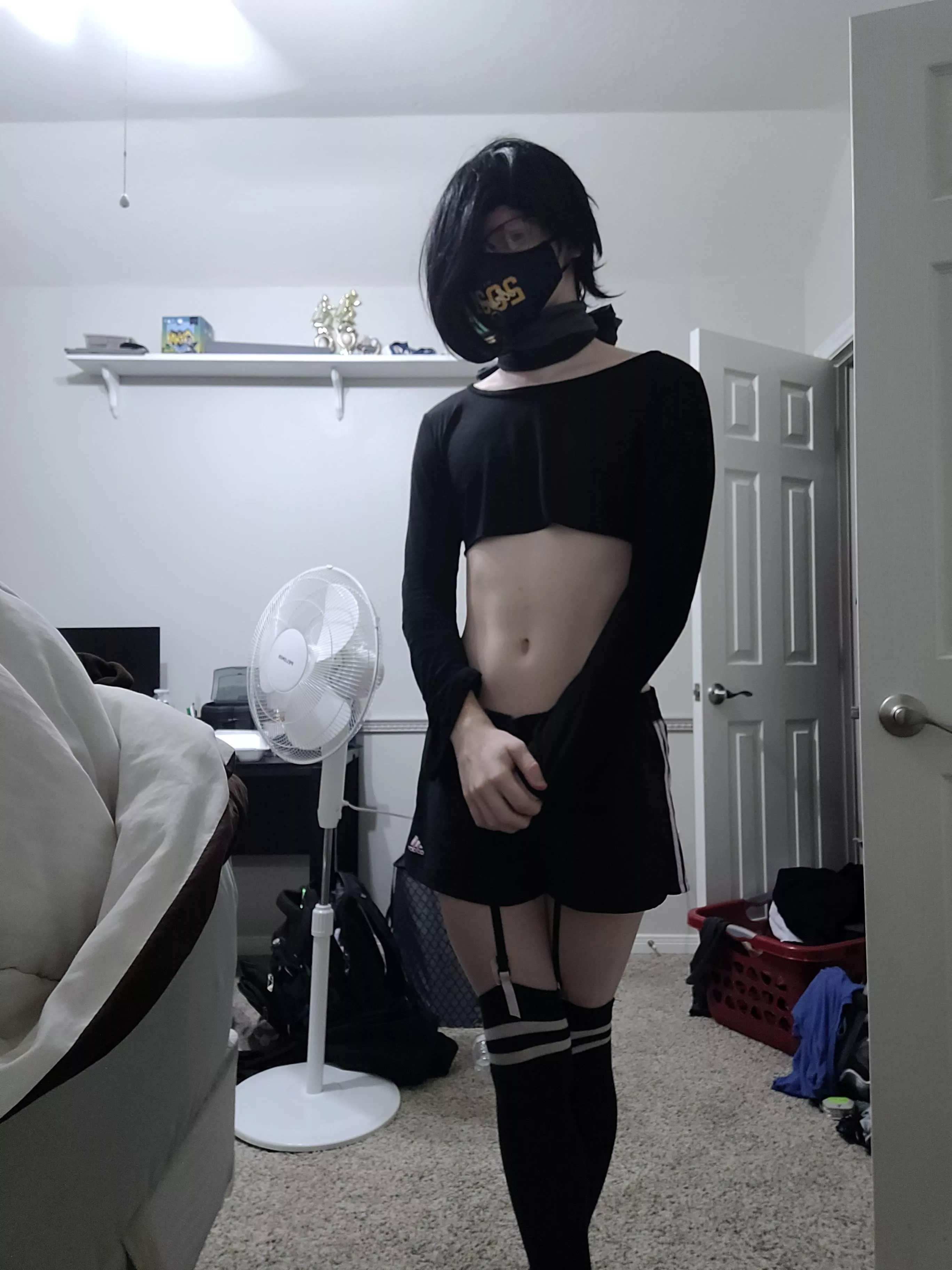 Attached a garter to my socks, think it's cute? posted by Avaxen