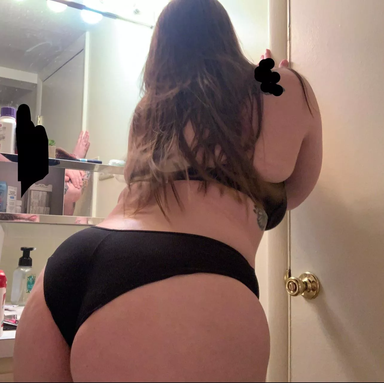 Come bend me over baby 🥵 posted by Empty-Reality-2096