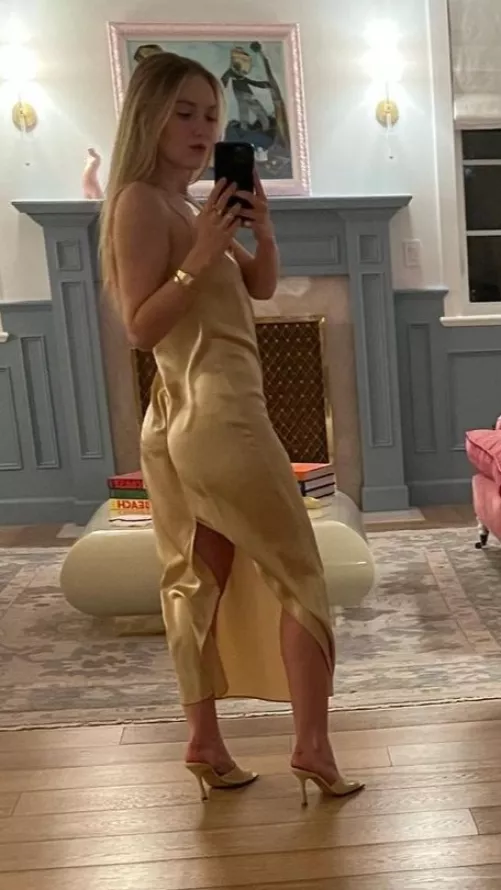 Dakota Fanning by Spheeenktor