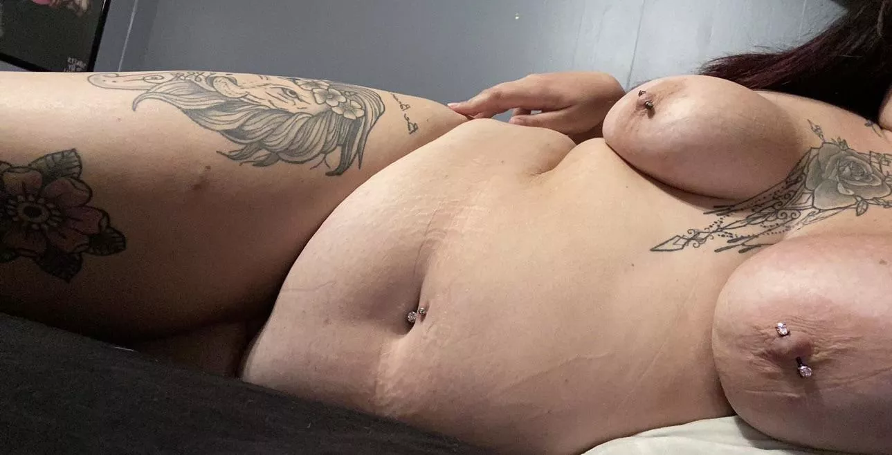 good morning 🥵 cum play 😘 posted by hml_only23