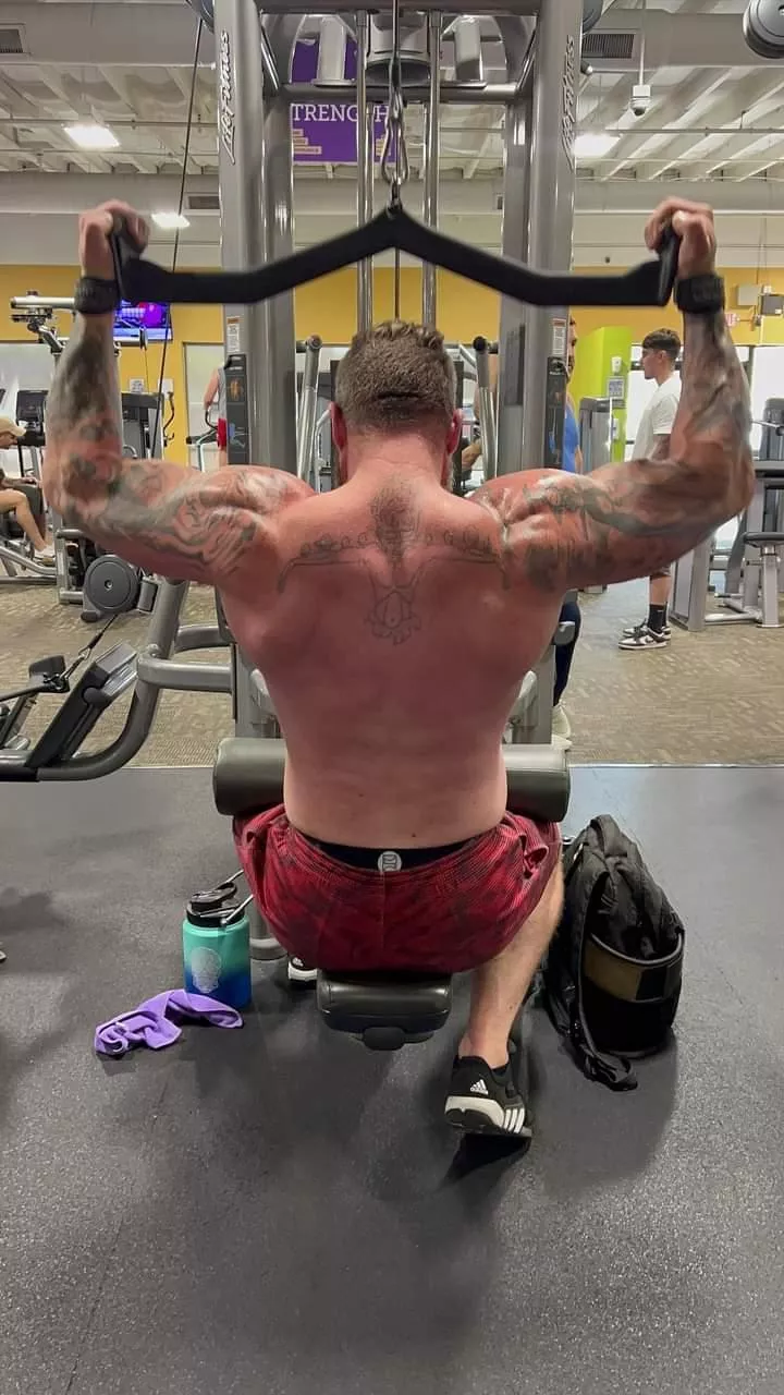 Had to take the shirt off (m) posted by therealsabertooth