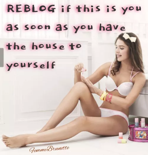 Home Alone by vannyr77