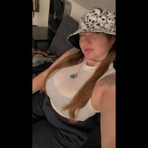 How r u? 🙈 by meowkiittii