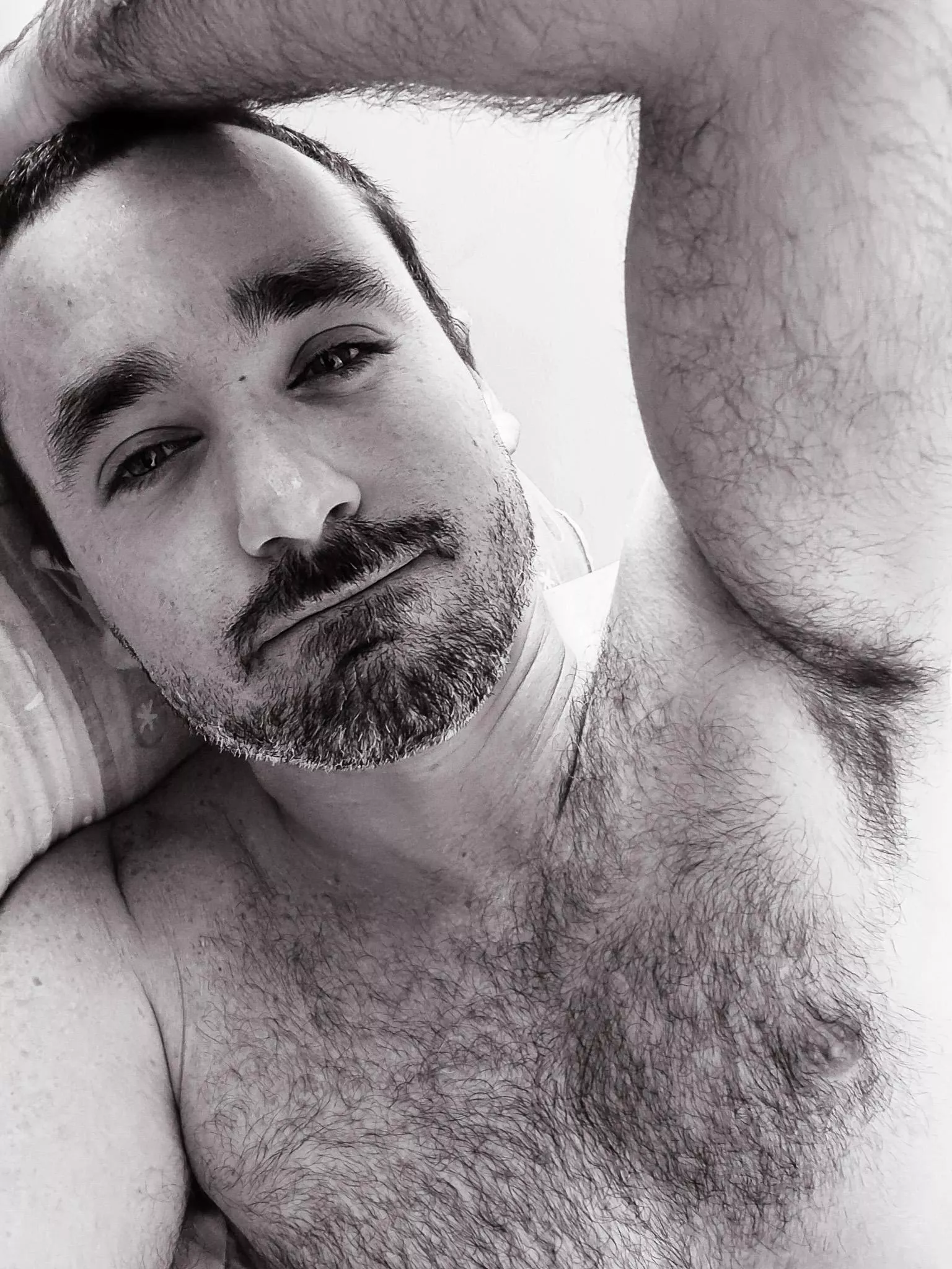 I always feel I look better in b&w... what do you think? posted by zoro_homo