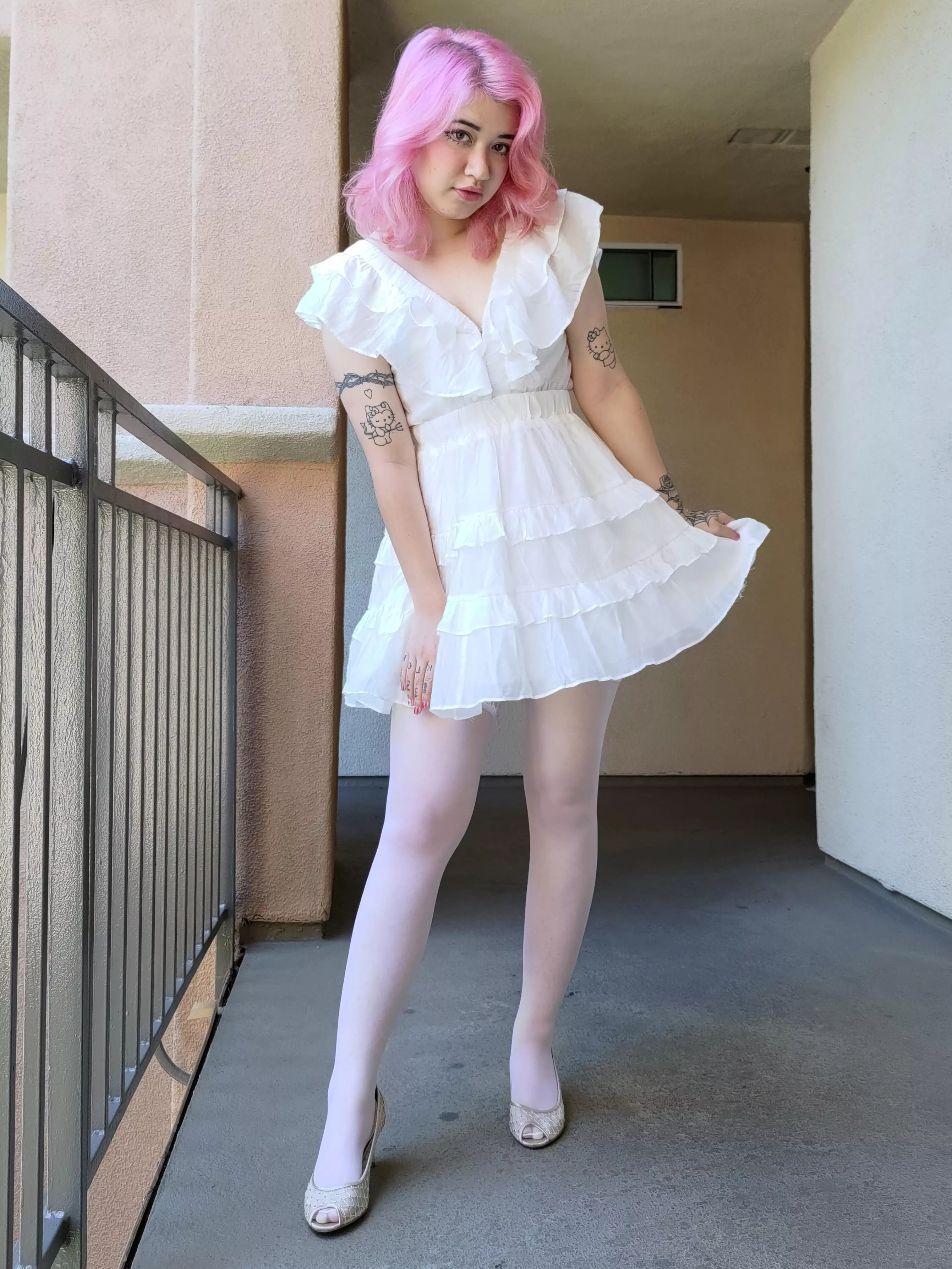 I can be your angel 😇 posted by RainbowValentine