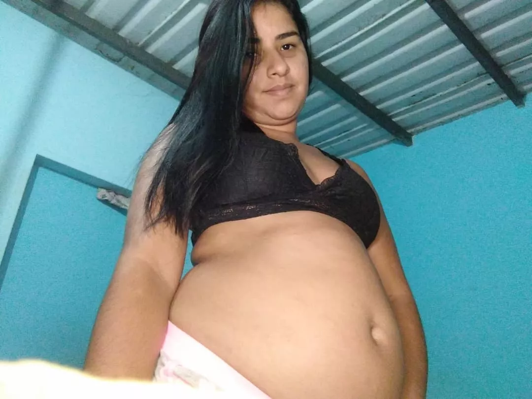 I want to gain 10 pounds. Sexy🐷😋 posted by Holiday_Operation_82