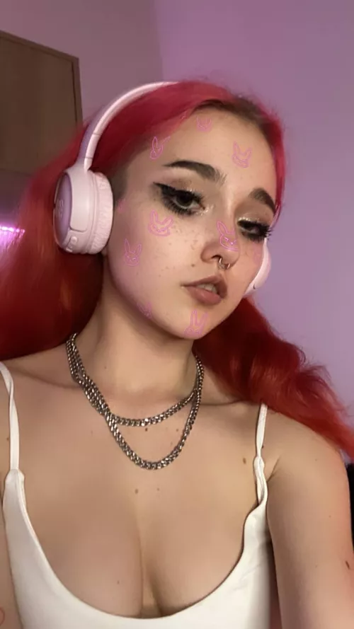 I wore eyeliner today but I bet you didn't see that haha by Lachs_