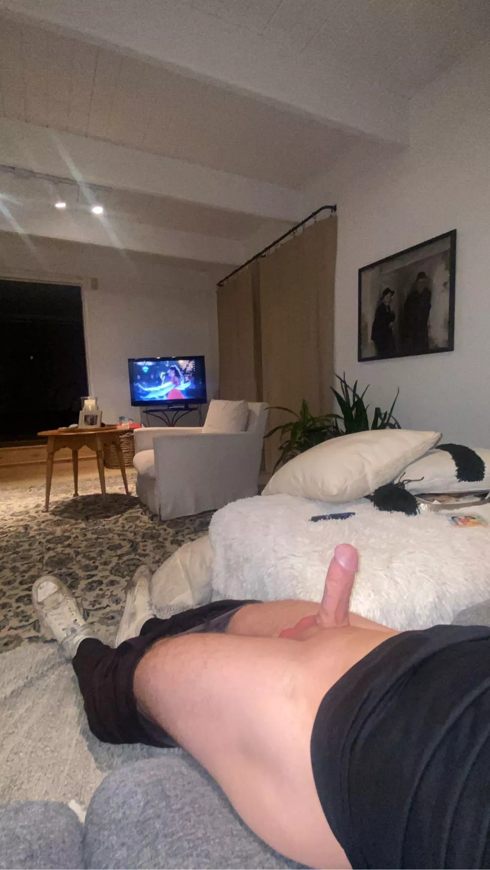 On the smaller side??👀 posted by vesper762