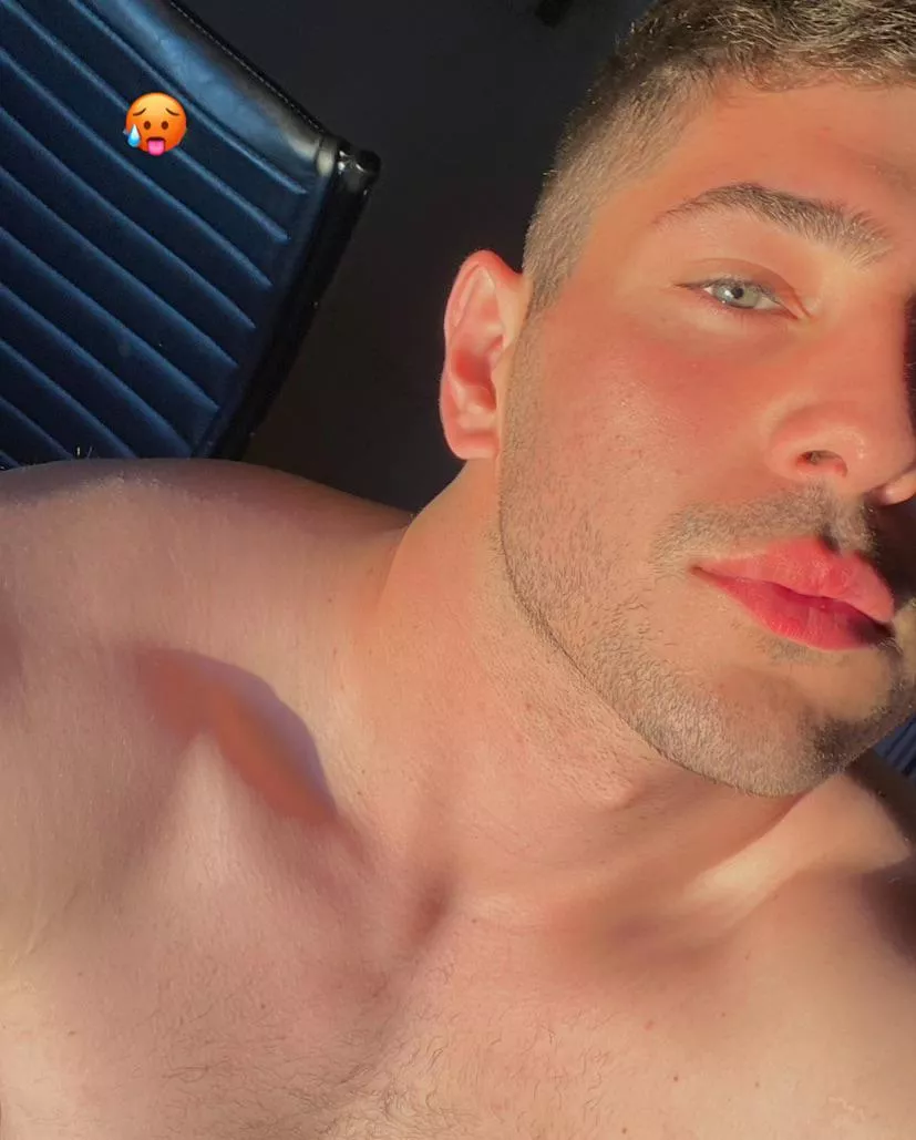 Post gym selfie 😛 posted by Lustforuv