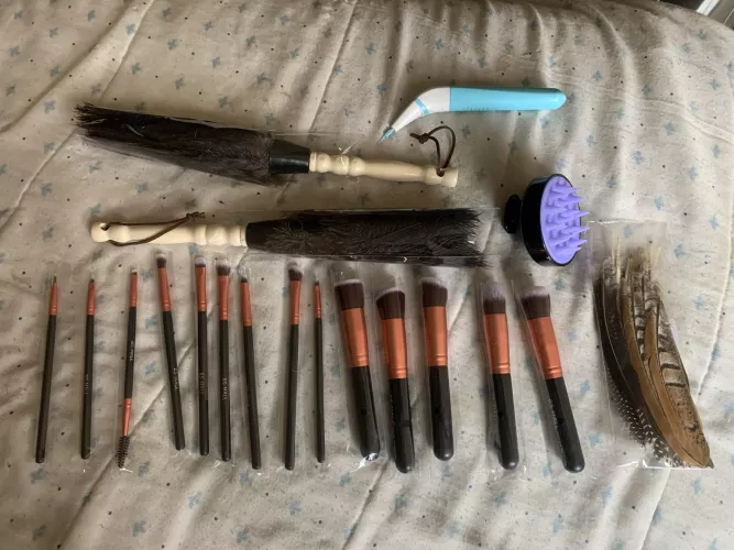 Suggestions for what else I’d should get for tickling tools by InstanceSure362