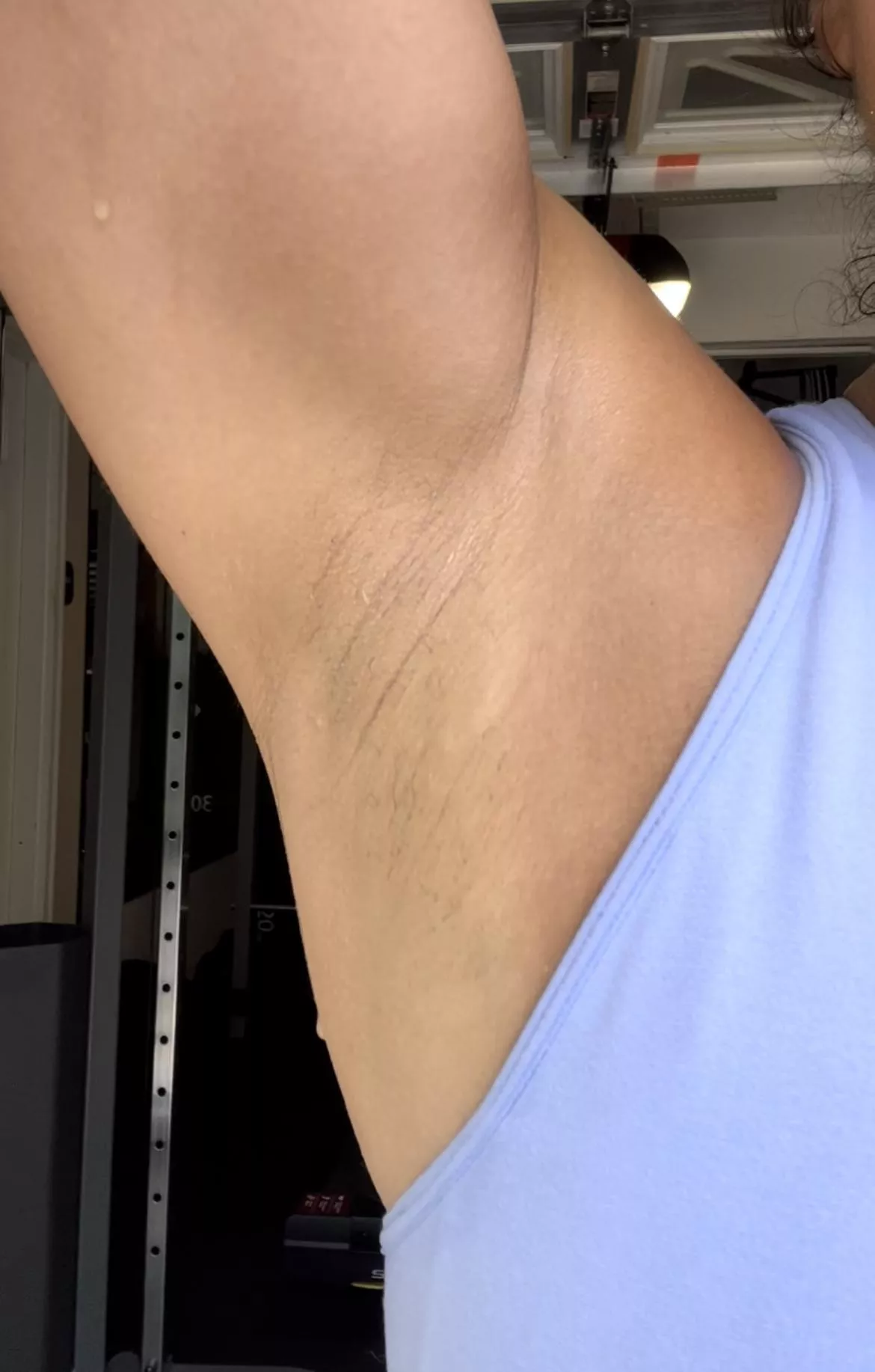 Super close up of the sweat dripping in my pits [f] posted by DariasPhoToes