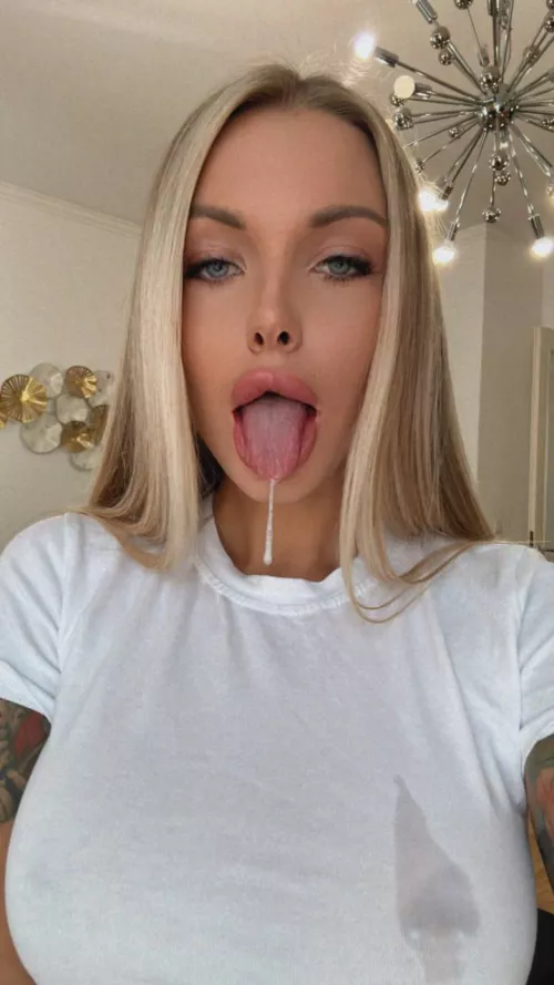 this goes into your mouth [oc] by Finelydeal783