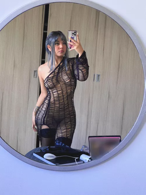 Am i the kinda girl you’d dump your load in? by Iwishufuckme