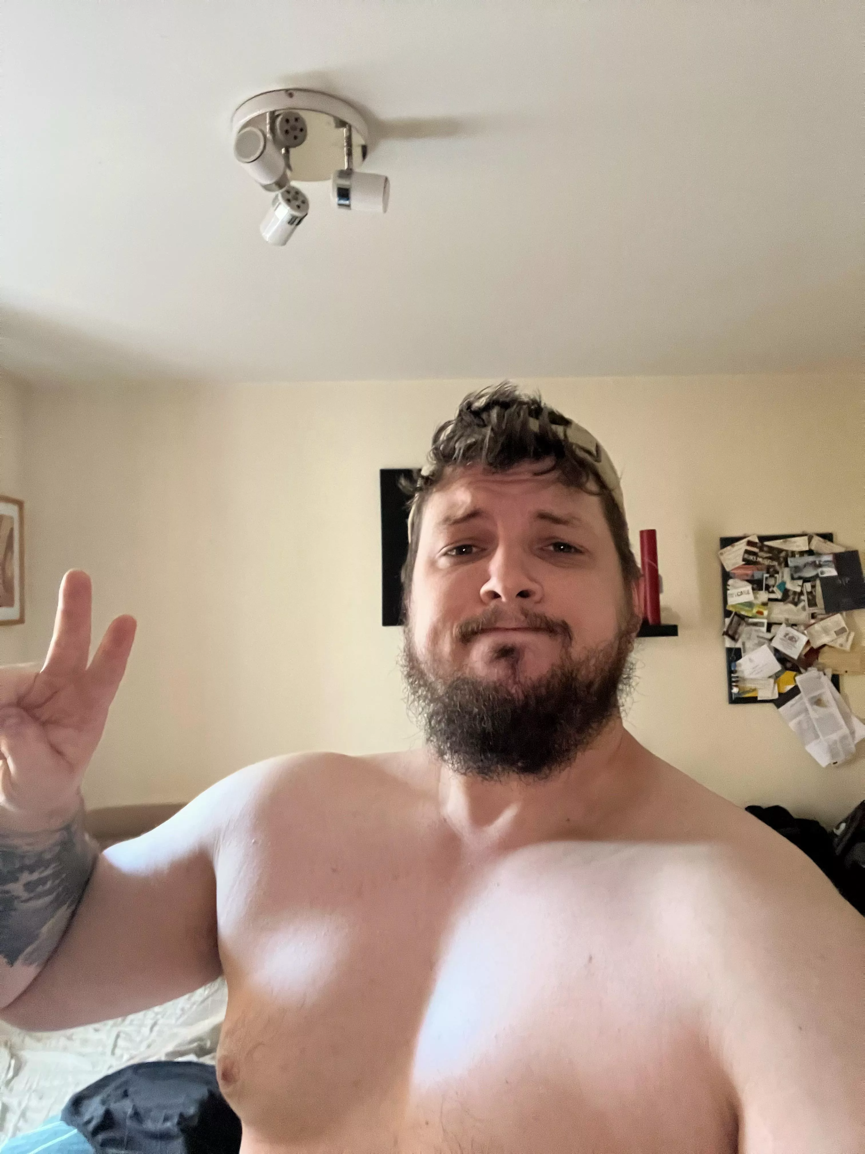 Another day, another gym day! 💪🏻 (31) posted by Anthes92