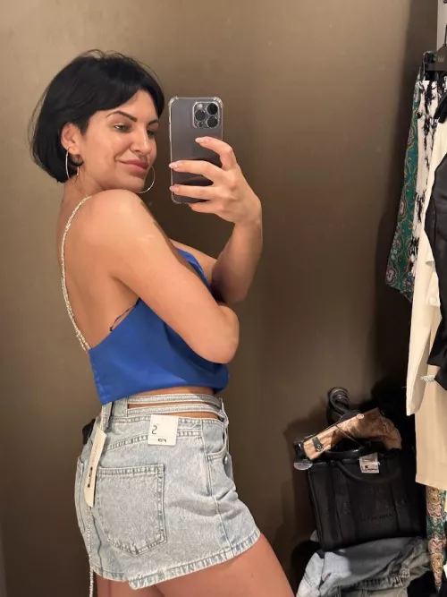 😜Can you help me change this tight skirt? by sharplyfree