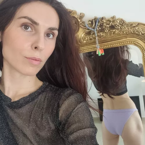 Can you spot something you like😈 by brooDYABeL