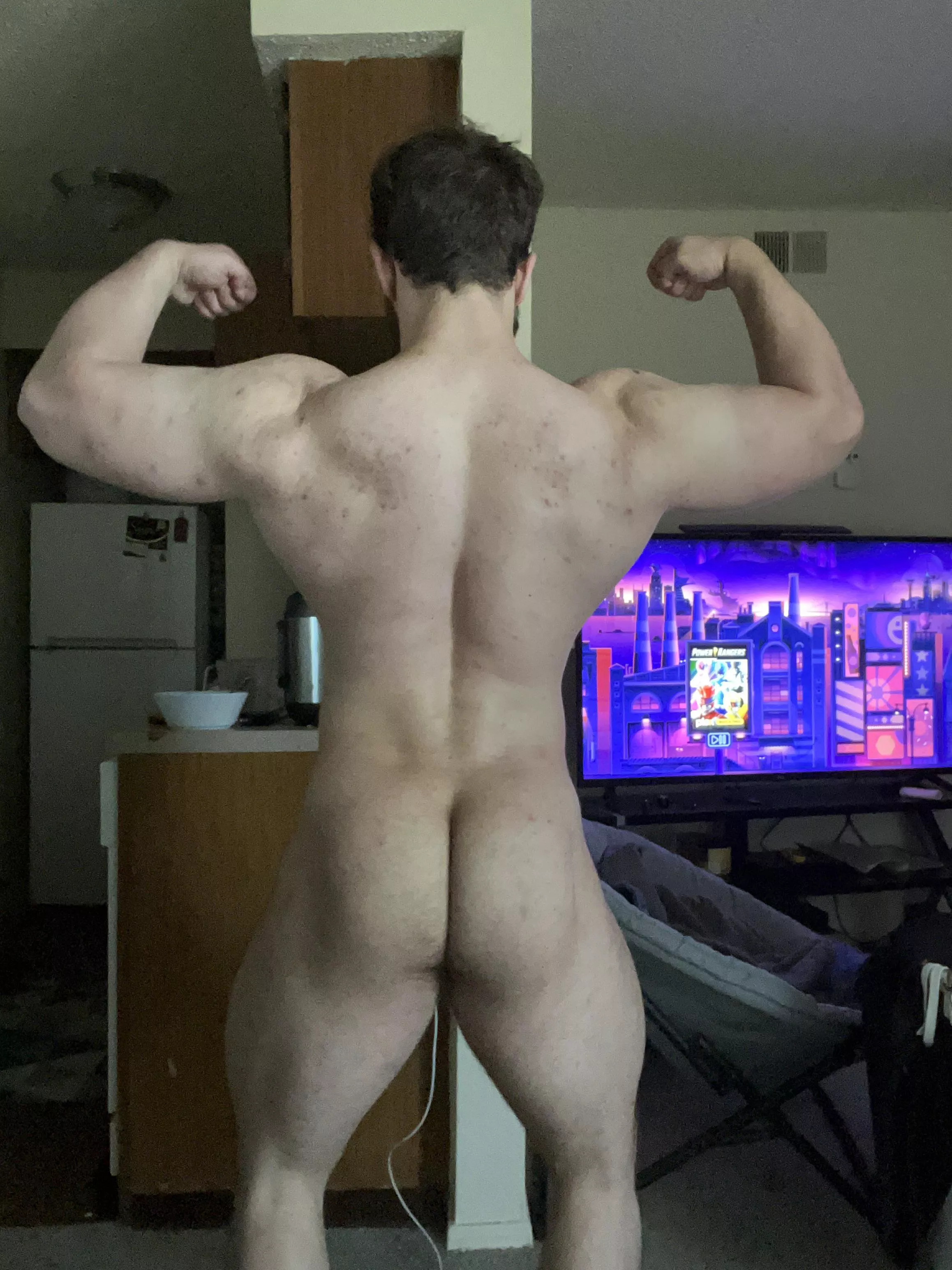 Cheeky Flex posted by Musclestud101