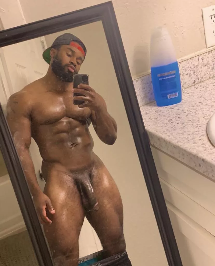 Cum clean off this mirror for me posted by Thefitfreakk