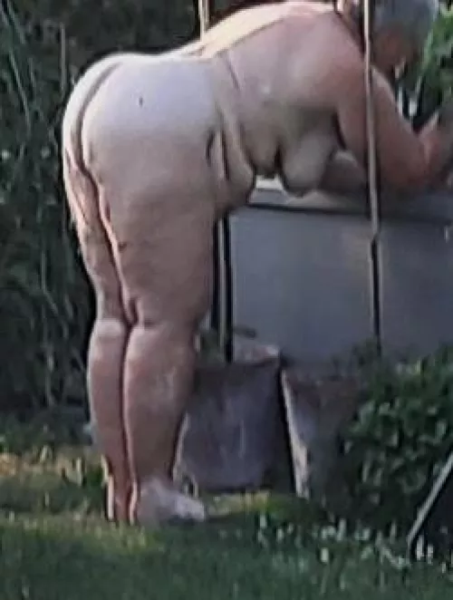 Curvy oldy gardening by Radiant_Language_462