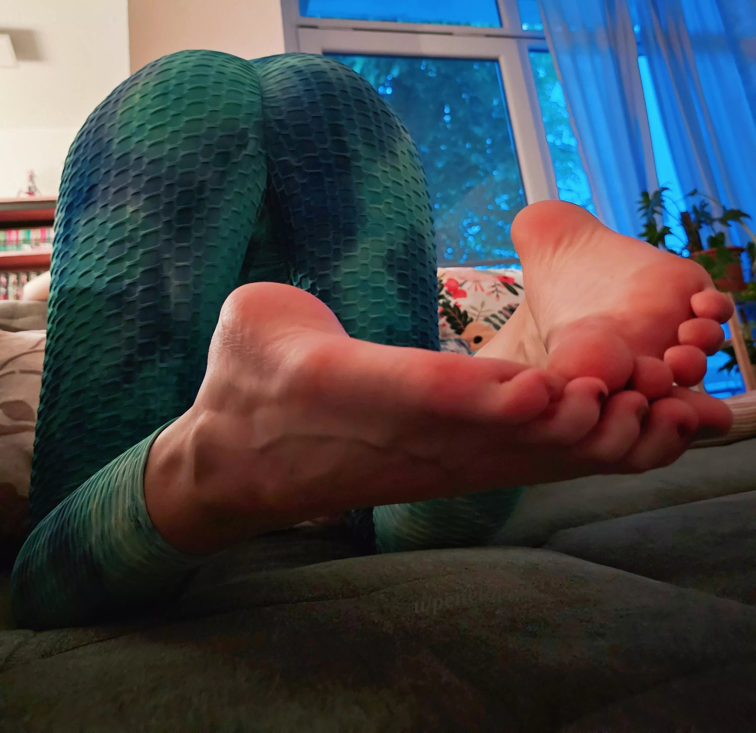 Fit for (f)un 🎽👣😋 posted by Penelope_Grey_