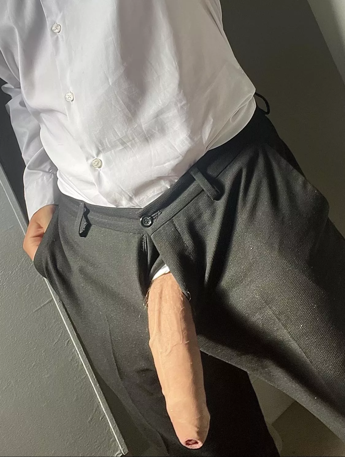 For those of you with a size worship kink. posted by HCA123I