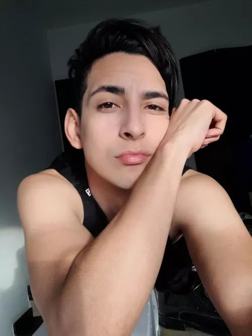 Hello 👋🏻 by Mikey_Inf