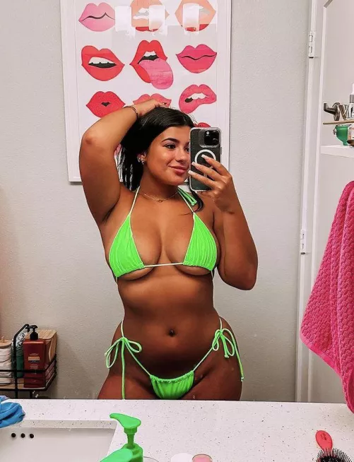 Hottie by Last_House_1819