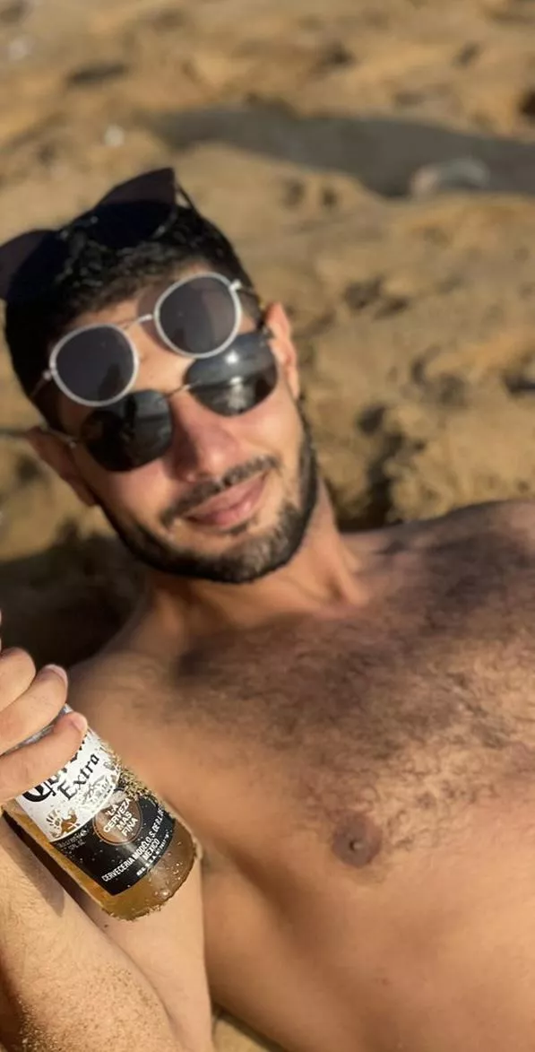 How do you like my chest :) posted by sunsetlaffite324