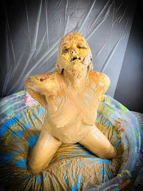 I'm such a mess 🤎🤍🍰 by MissNoireNFToy