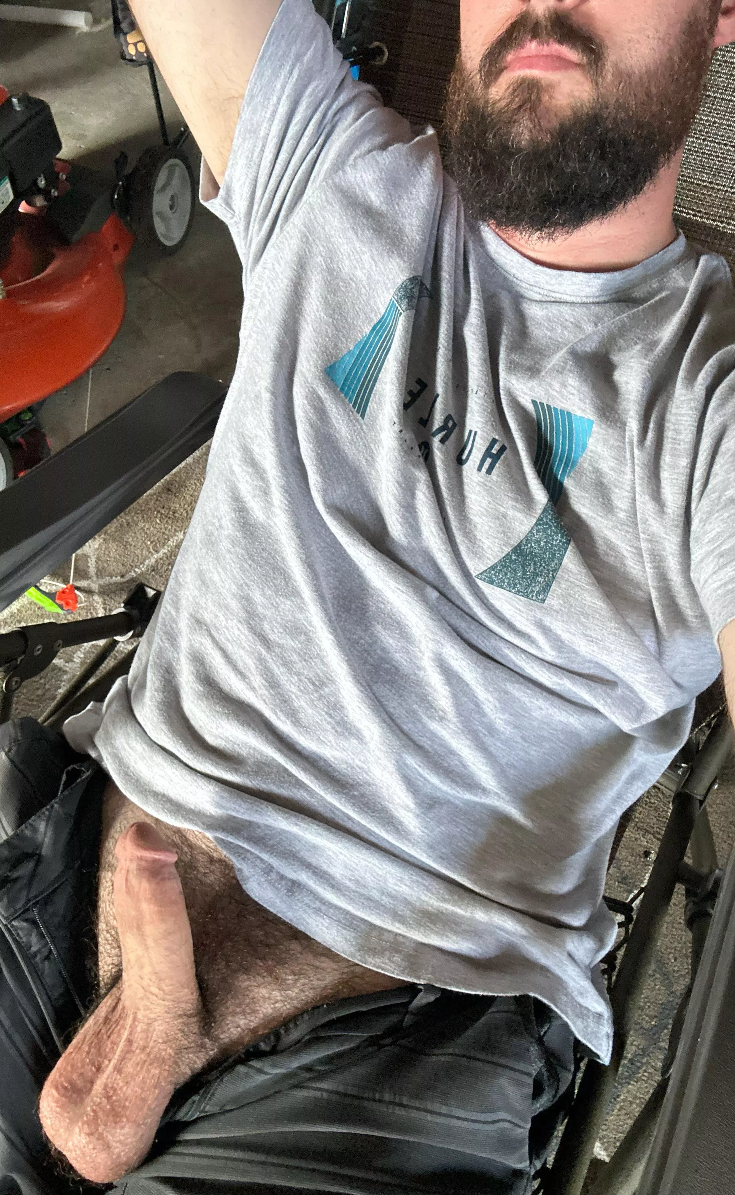 It’s a garage kind of night [33] posted by Aromatic-Resident-58