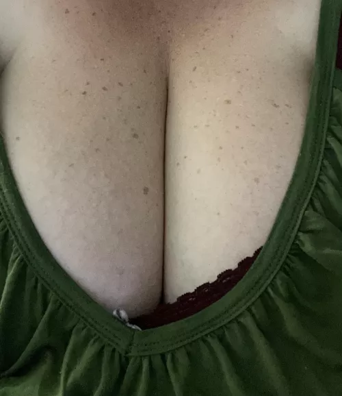 Just a chubby mom with freckles 😘 by MILF_Panties3