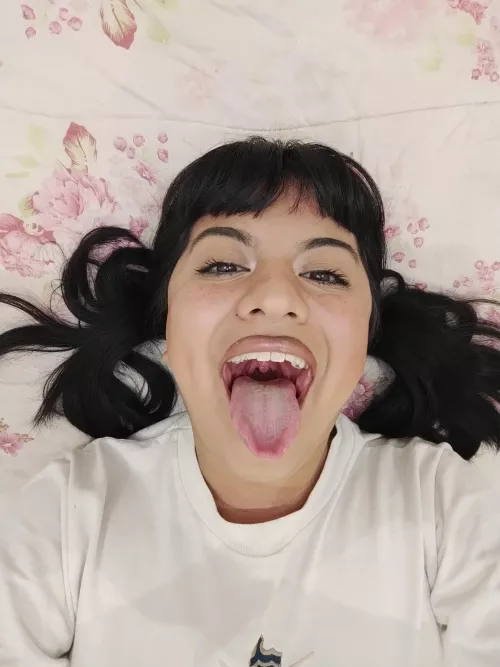 Like this or more open? by pietra_blue