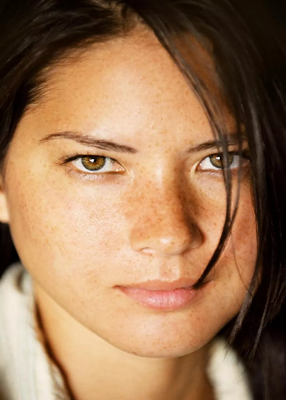 Olivia Munn posted by AxiallyWatch