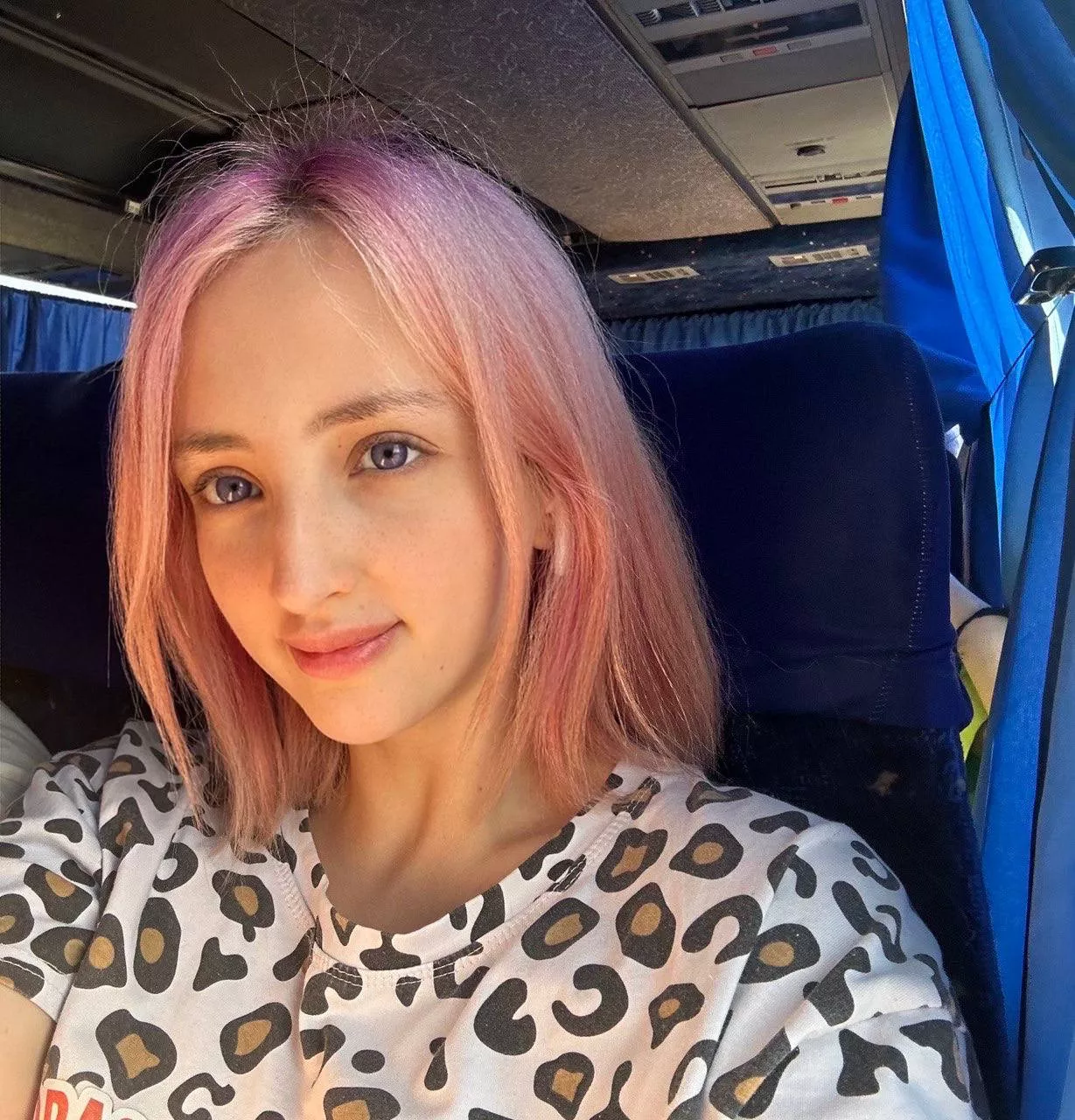 on a trip, wanna come? ;) posted by AyliasTheCoder